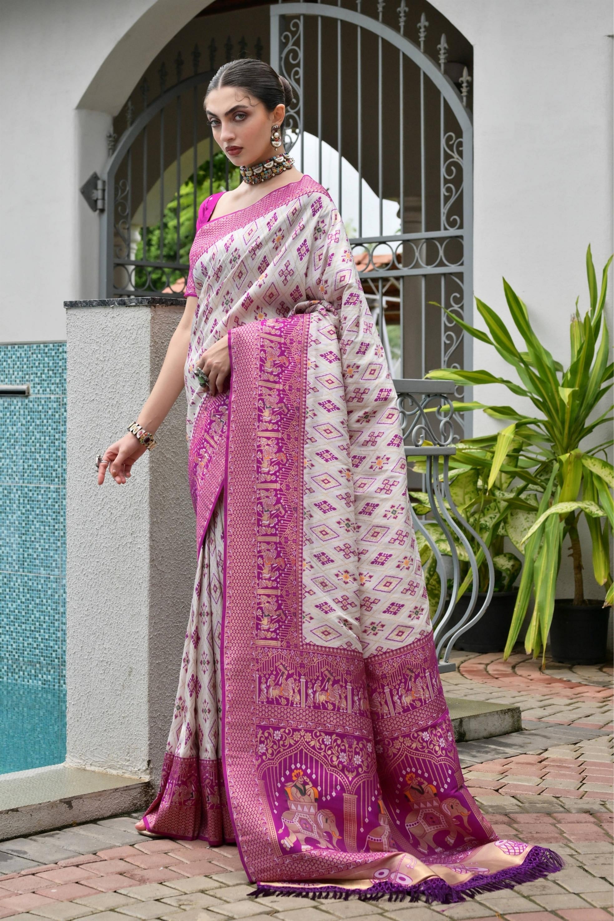 Aadhya Magenta Patola Silk Saree
