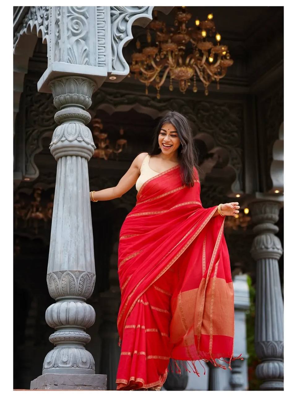 Premium Linen Cotton With Beautiful Elegance Small Lining Saree Red