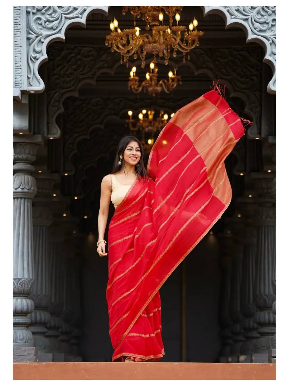 Premium Linen Cotton With Beautiful Elegance Small Lining Saree Red