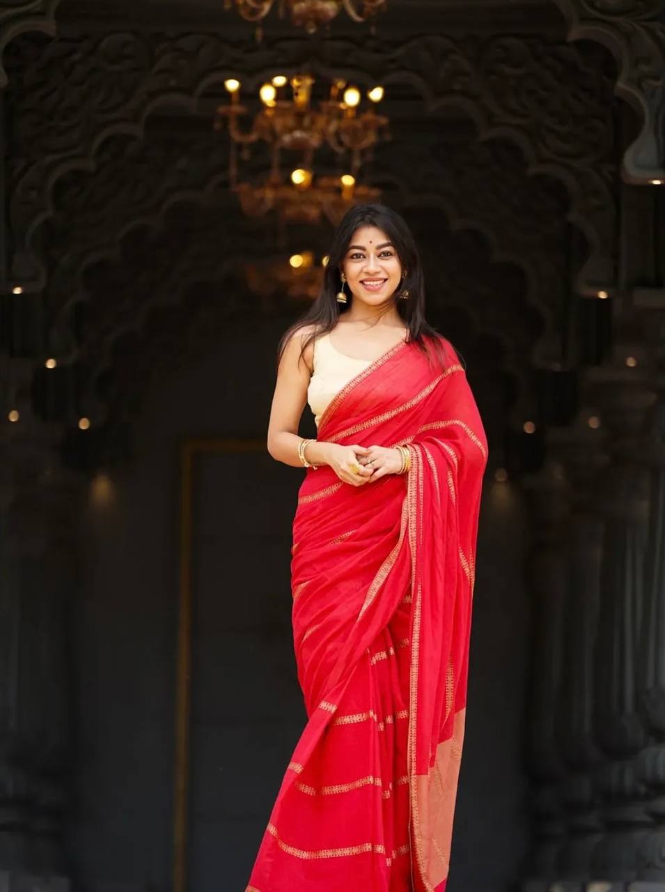 Premium Linen Cotton With Beautiful Elegance Small Lining Saree Red