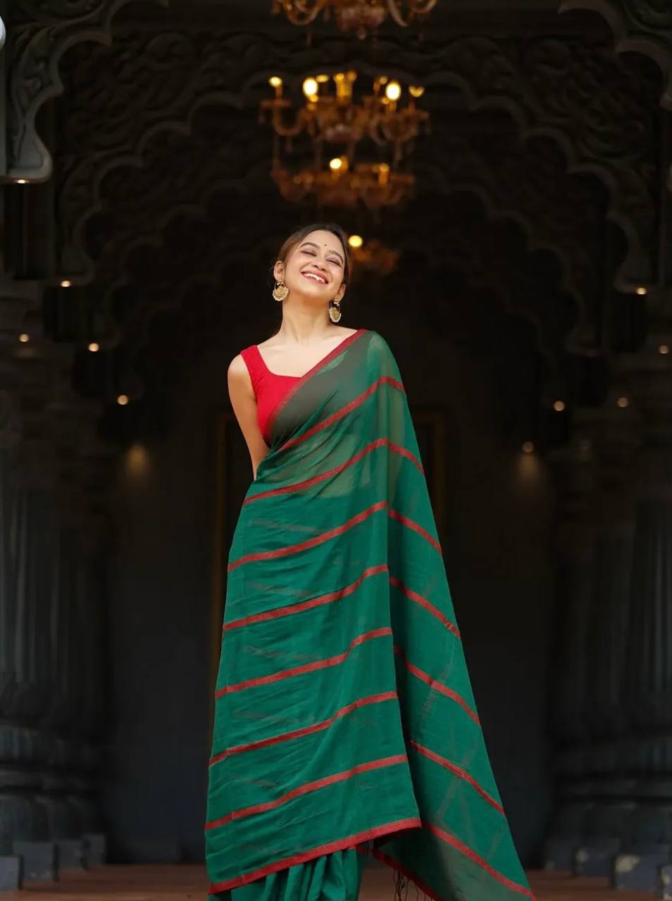 Premium Linen Cotton With Beautiful Elegance Small Lining Saree Green