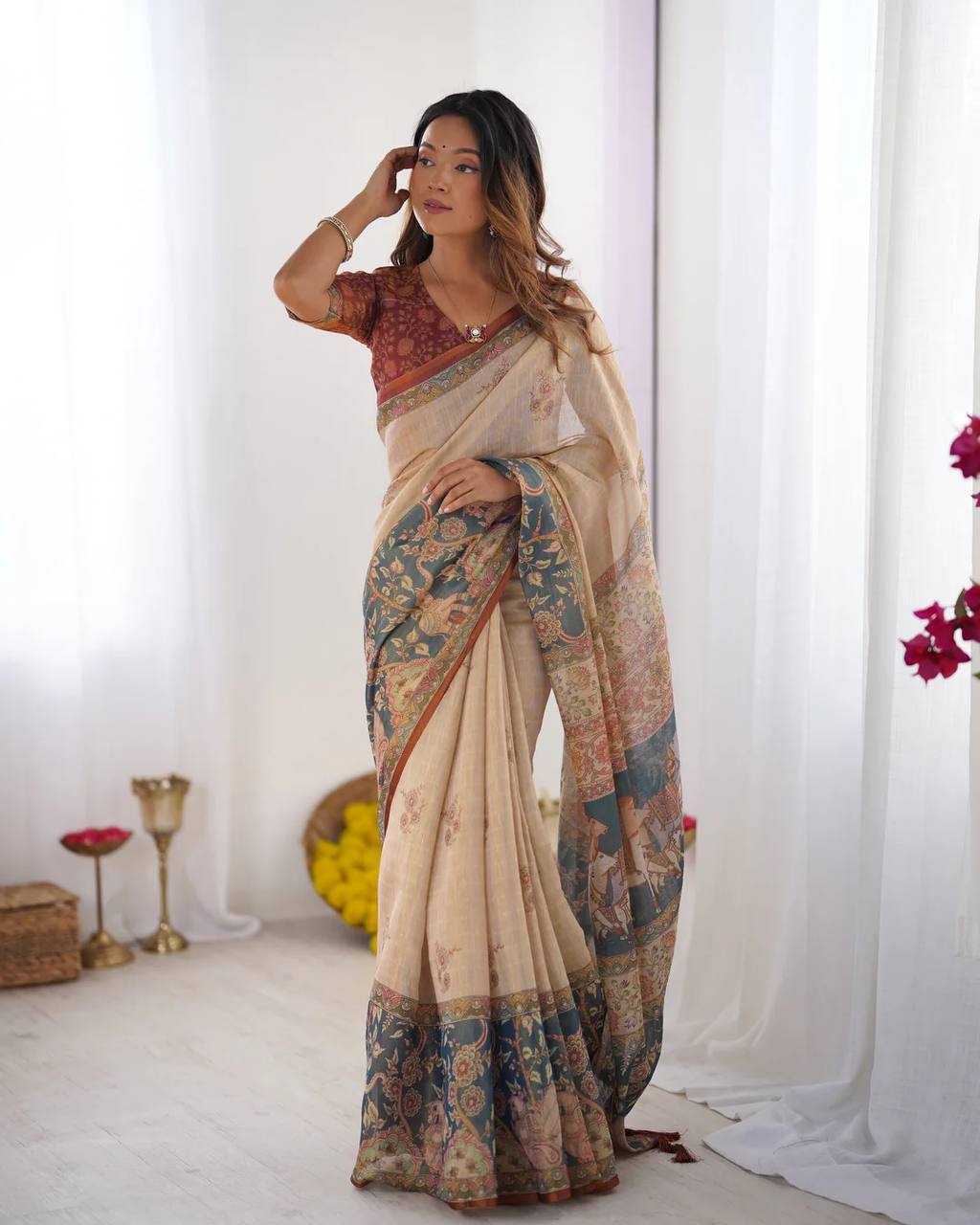 Linen Cotton With Beautiful Elegance Flowers Animal Printed Saree