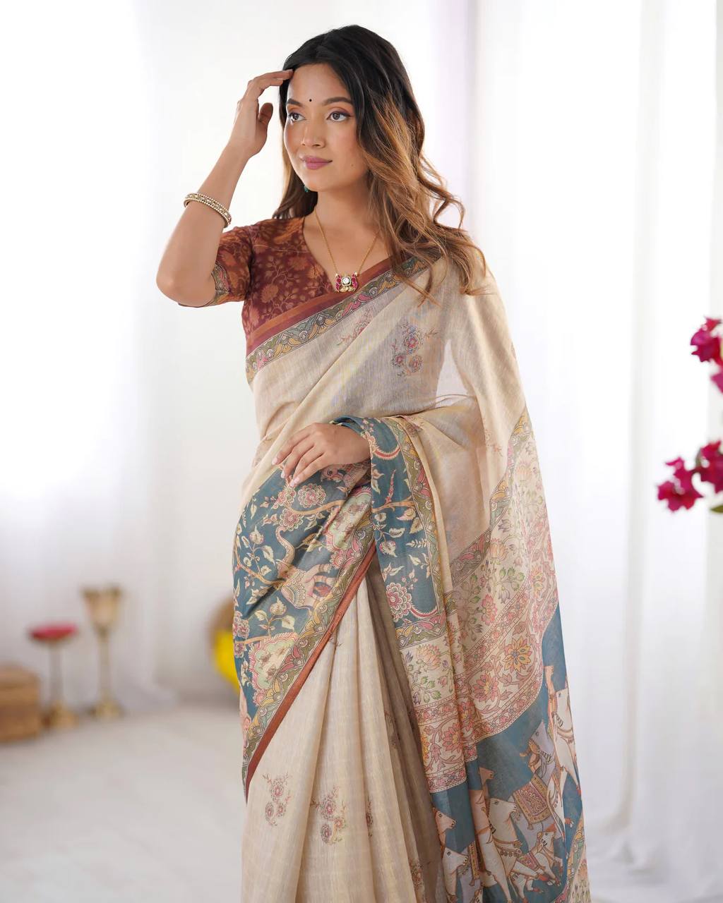 Linen Cotton With Beautiful Elegance Flowers Animal Printed Saree