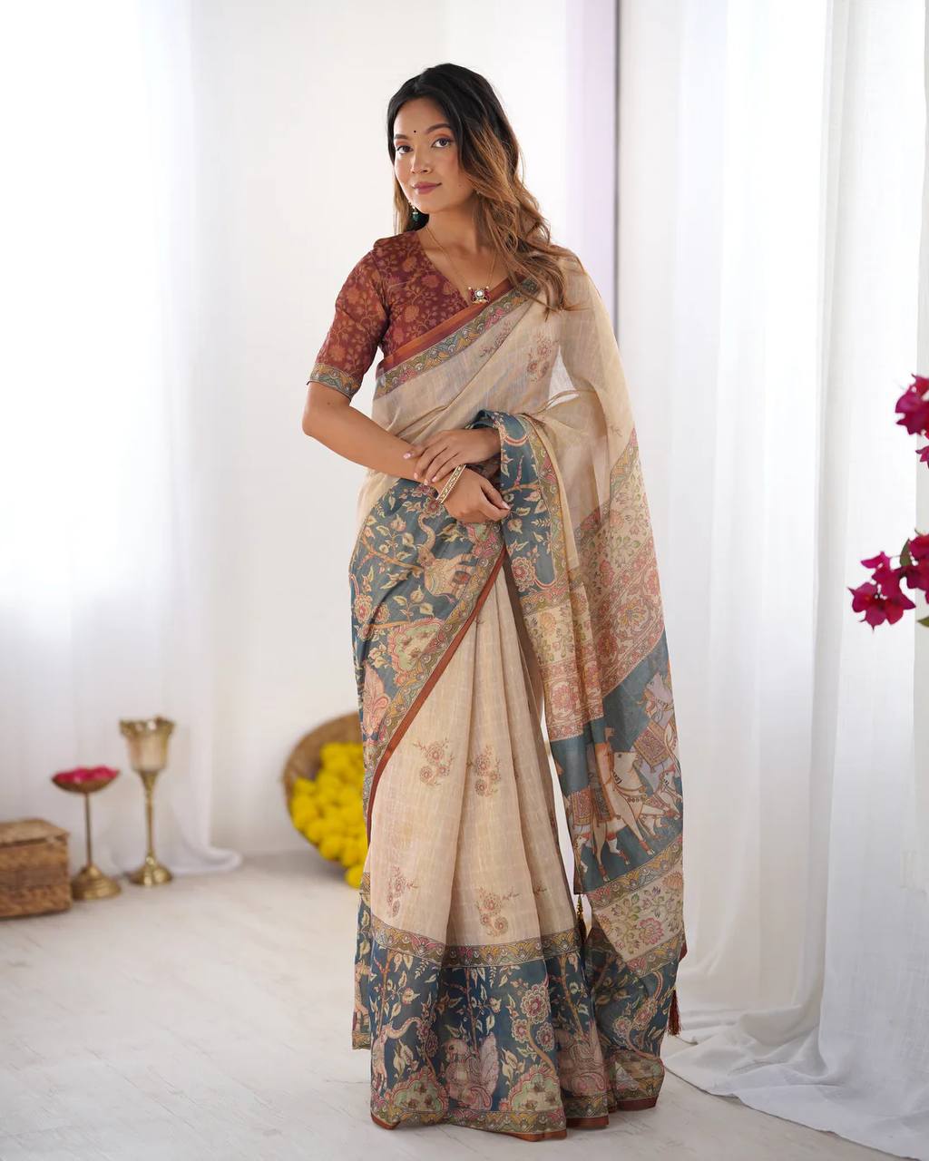 Linen Cotton With Beautiful Elegance Flowers Animal Printed Saree