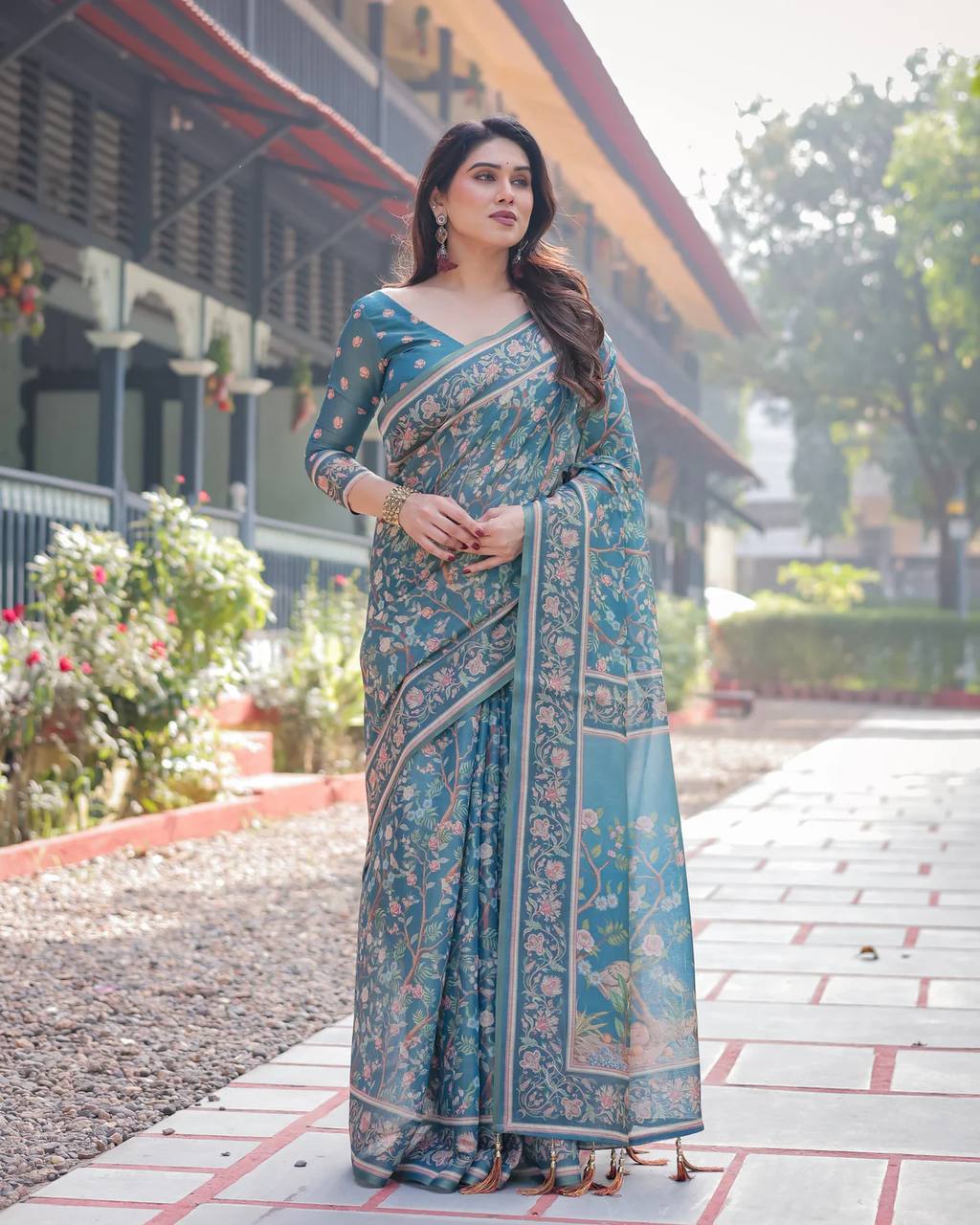 Linen Cotton With Beautiful Elegance Flowers Digital Printed Saree