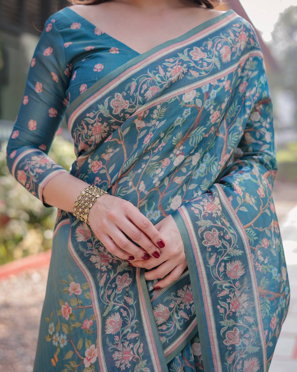 Linen Cotton With Beautiful Elegance Flowers Digital Printed Saree