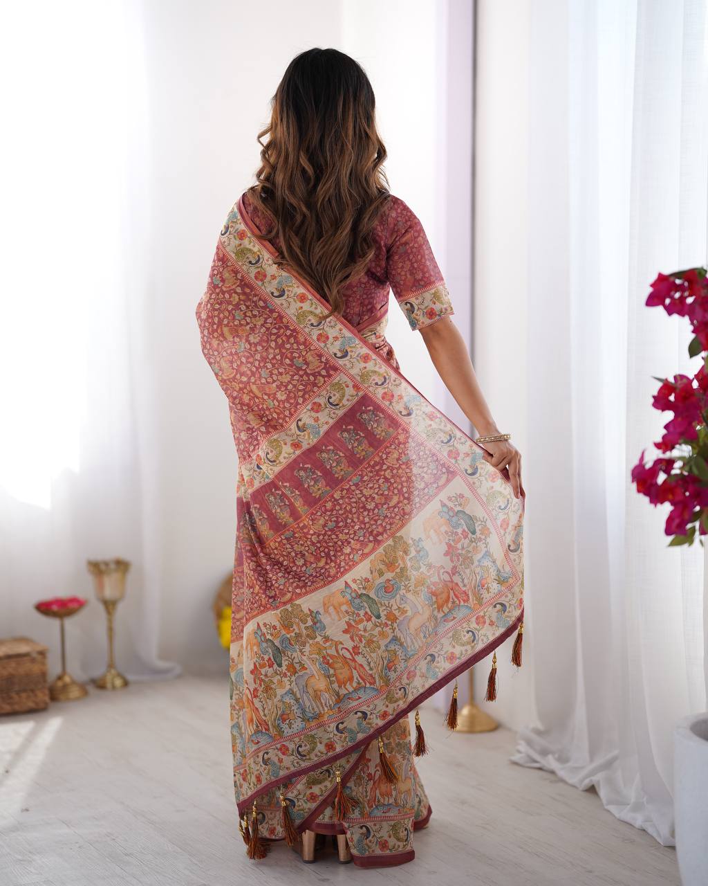 Design Introducing a Fresh Perspective in Saree